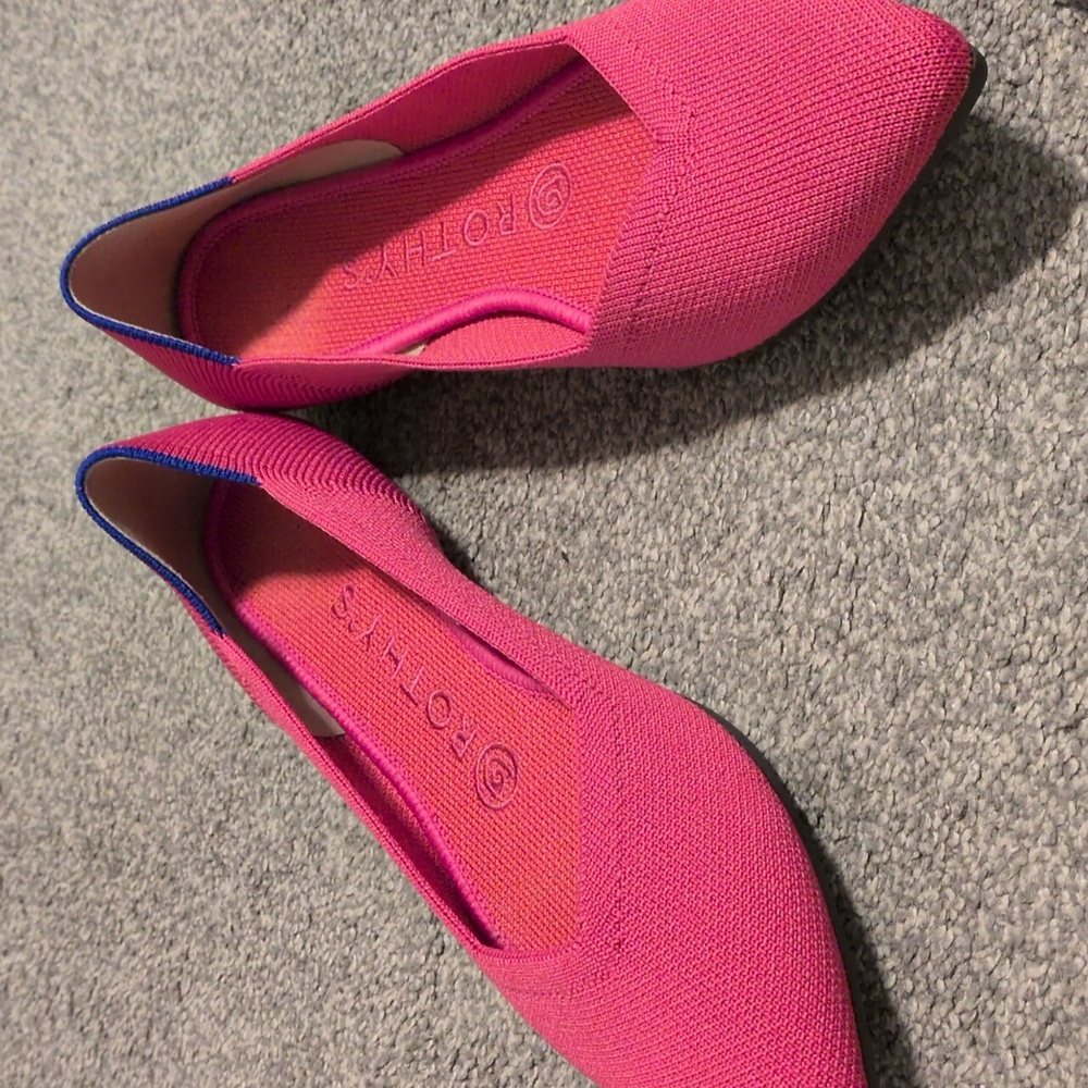 Rothy's Berry Pink Point Flats Size 8 - Picture 2 of 9